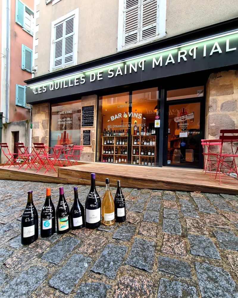 Les Quilles de Saint Martial devanture bar